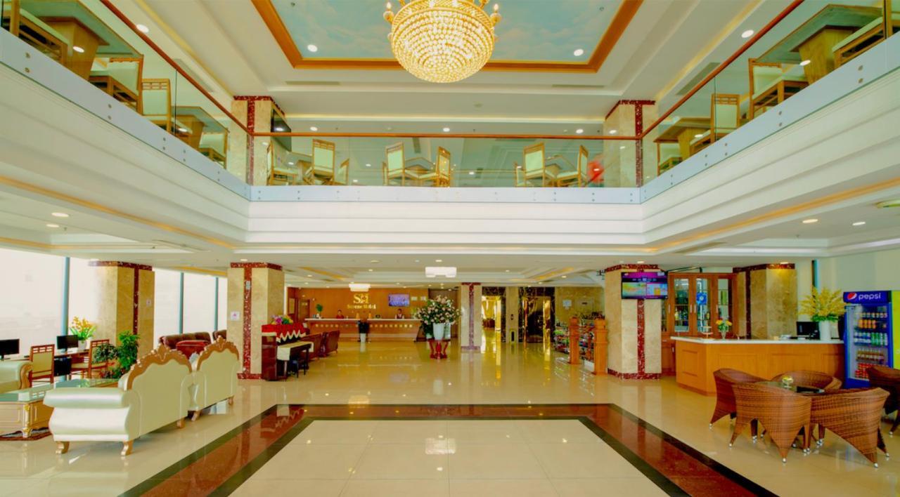 Serene Beach Hotel Danang Exterior photo