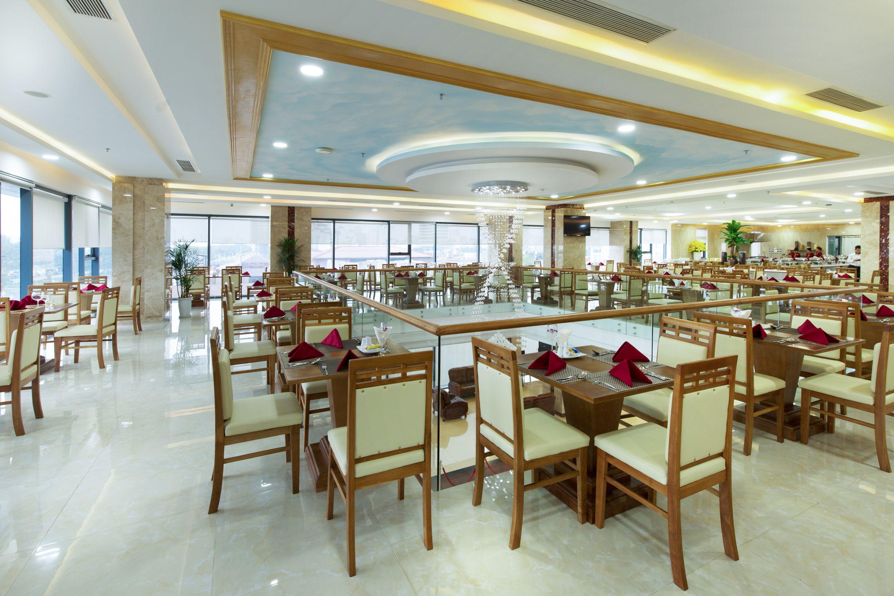 Serene Beach Hotel Danang Exterior photo