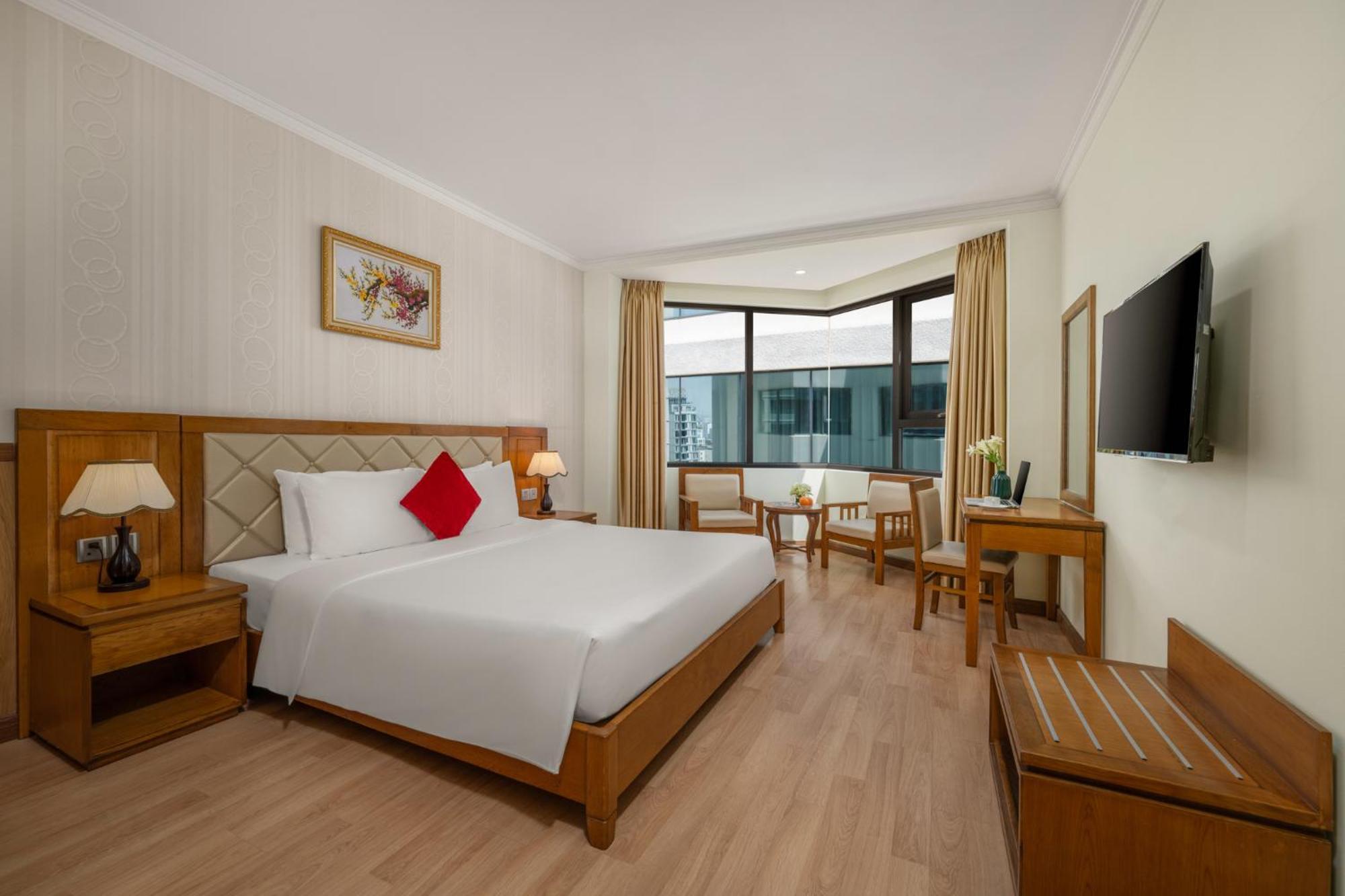 Serene Beach Hotel Danang Exterior photo