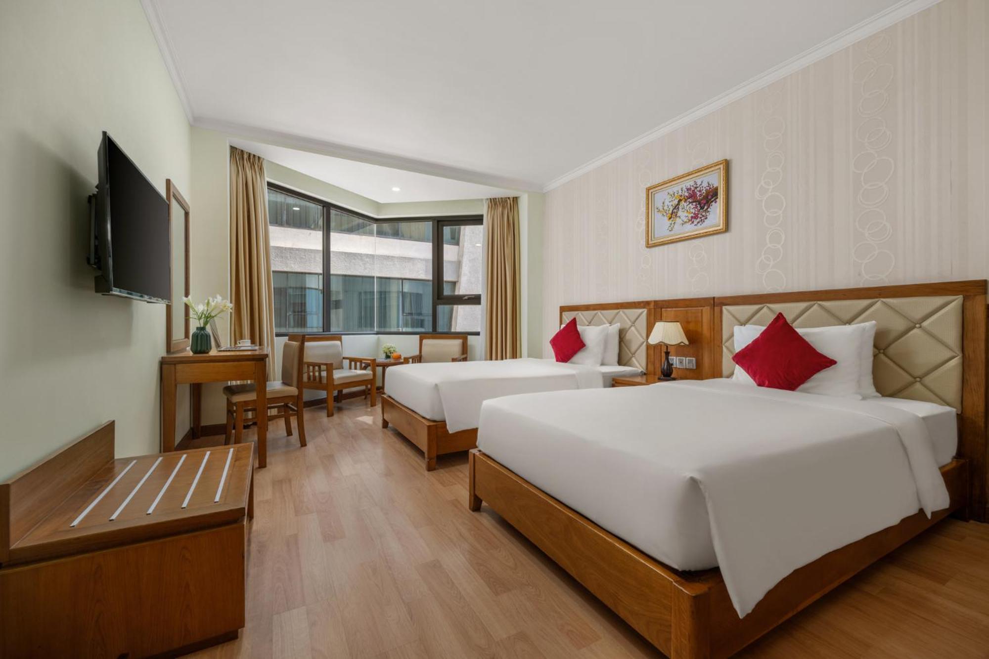 Serene Beach Hotel Danang Exterior photo